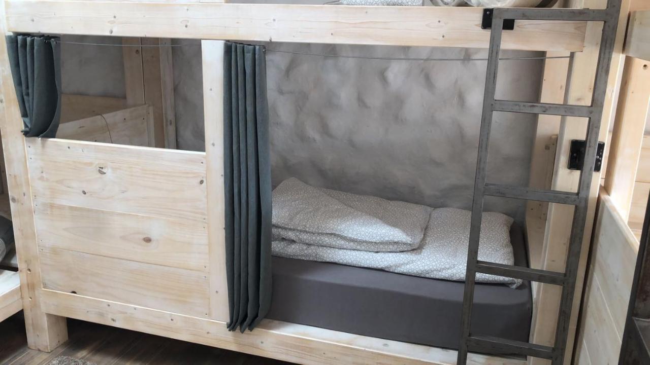 Wellenkind Surfschool Hostel Ла Паред Екстериор снимка
