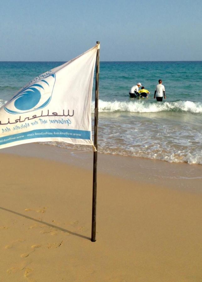 Wellenkind Surfschool Hostel Ла Паред Екстериор снимка