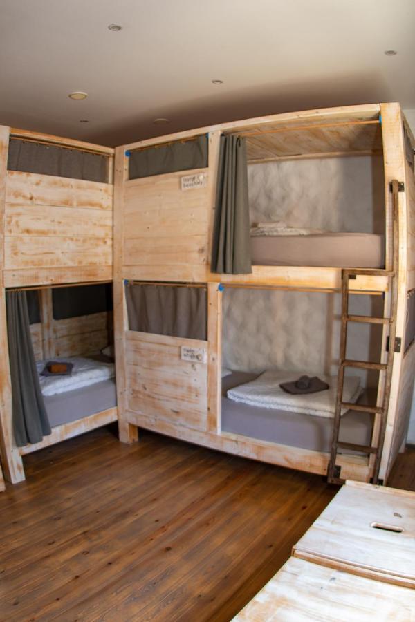 Wellenkind Surfschool Hostel Ла Паред Екстериор снимка